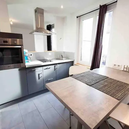Studio Apartment